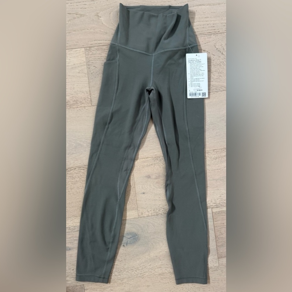 NWT 🍋 Lululemon 🍋  Align 25"  size 2 GREY SAGE